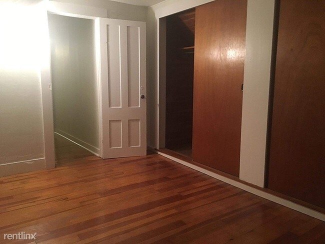 Building Photo - 4 br, 1 bath Apartment - 183 School Street 2