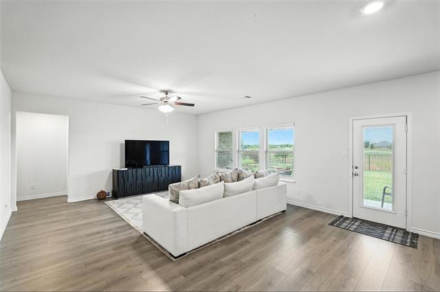 Foto del edificio - 135 Exploration Wy