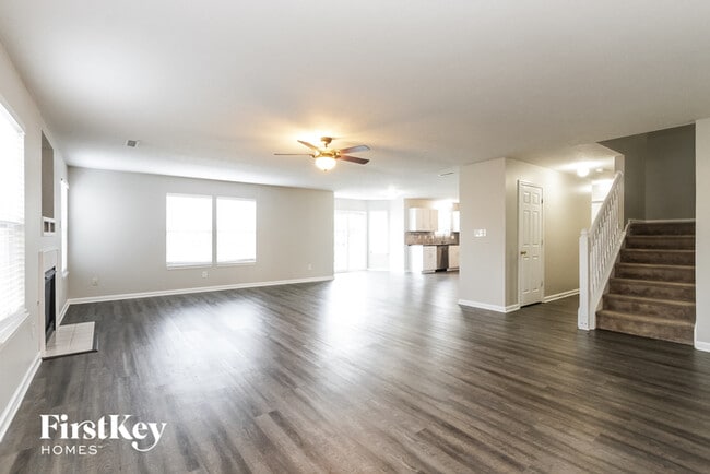 Building Photo - 5671 W Woodview Trail