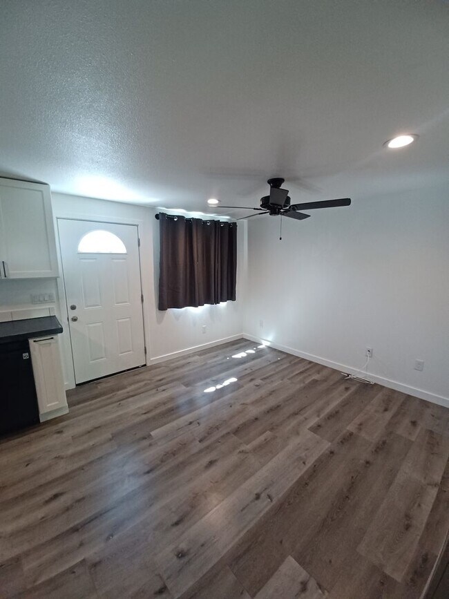 Foto del edificio - 1 Bedroom 1 Bath House