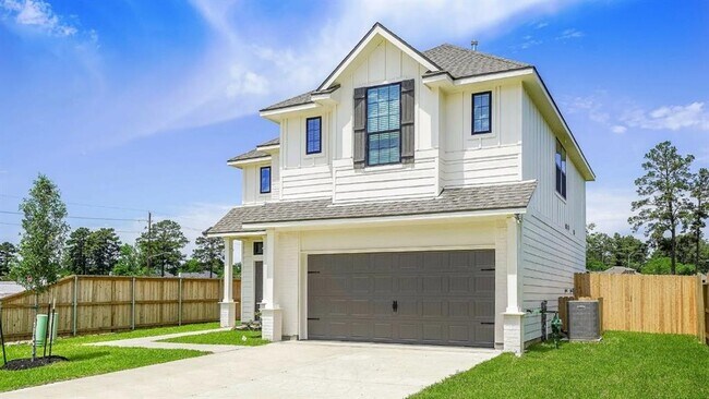Building Photo - 1002 Tomball Downs Dr