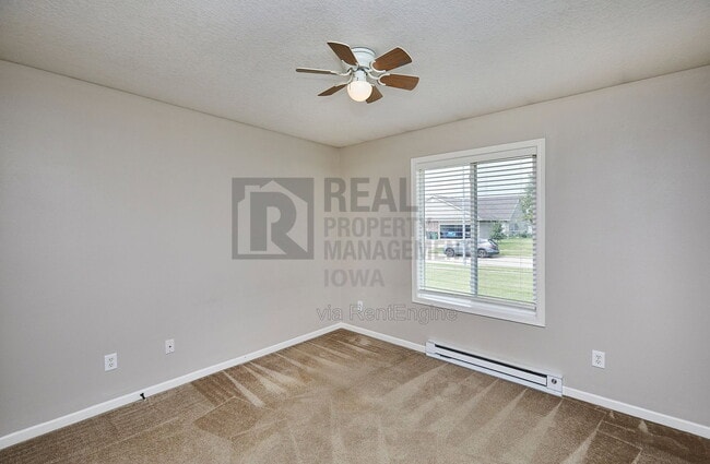Building Photo - 2017 Vista View Dr