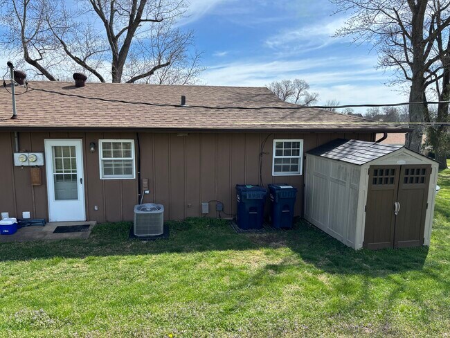 Building Photo - 536 Orchard Ln