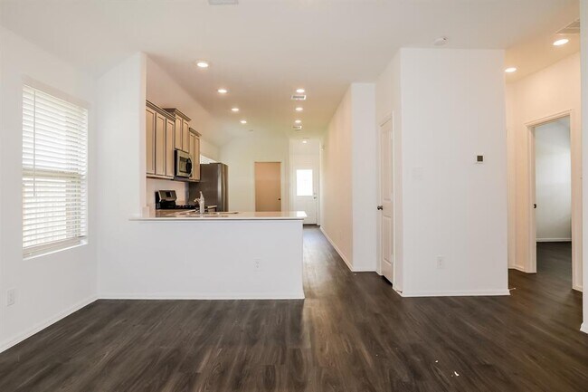 Foto del edificio - 18450 Cobalt Cove Ln