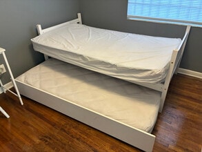 Building Photo - 3126 Martha St