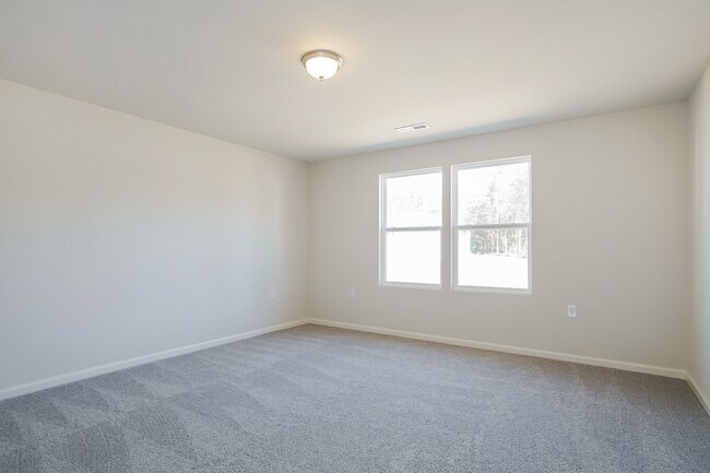 Foto del edificio - 684 Savanac St SE