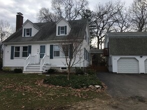 Building Photo - 18 Glenwood Ave