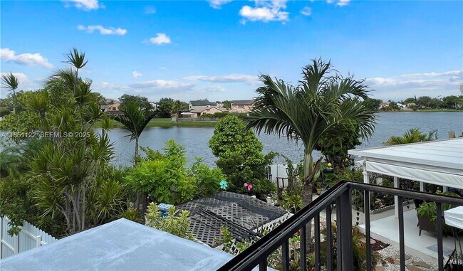 Foto del edificio - 917 SW 135th Ct