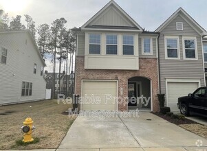 Building Photo - 1015 Grand Ridge Dr