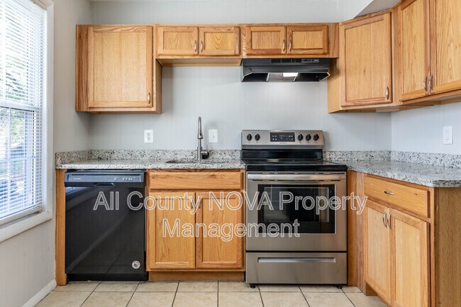 Foto del edificio - 1438 Cottonwood Ct