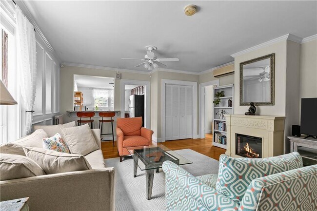 Building Photo - 36 Kay St