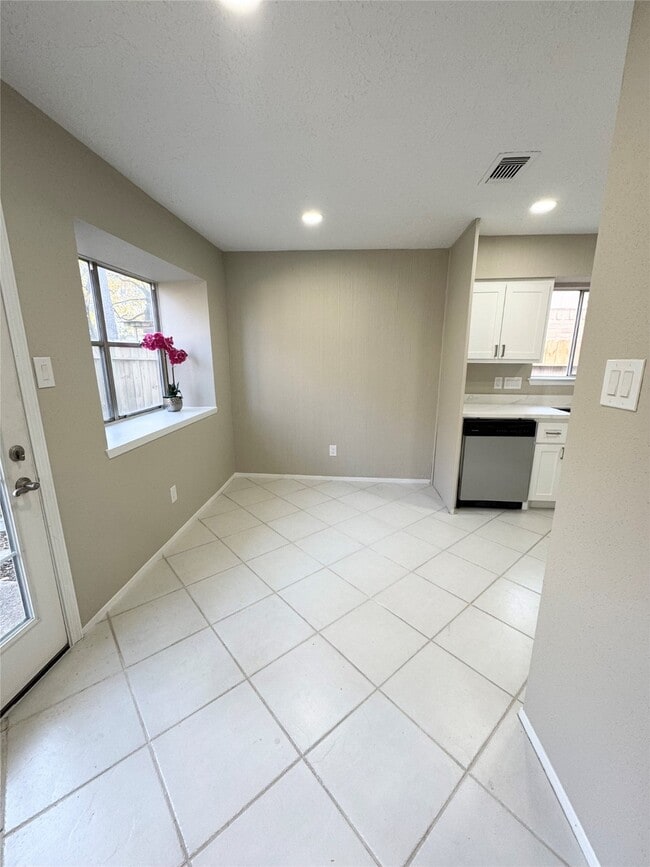 Foto del edificio - 4702 Hickorygate Dr