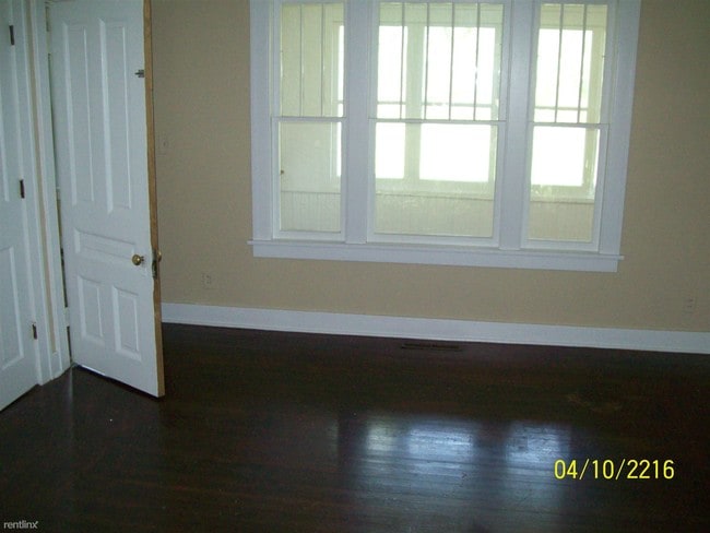 Building Photo - 3 br, 2.5 bath House - 3490 Lennon Rd