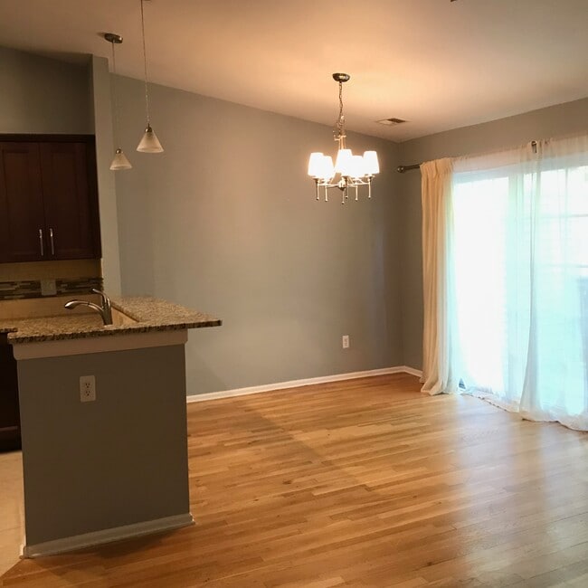 Dining room - 6063 Cedar Ct