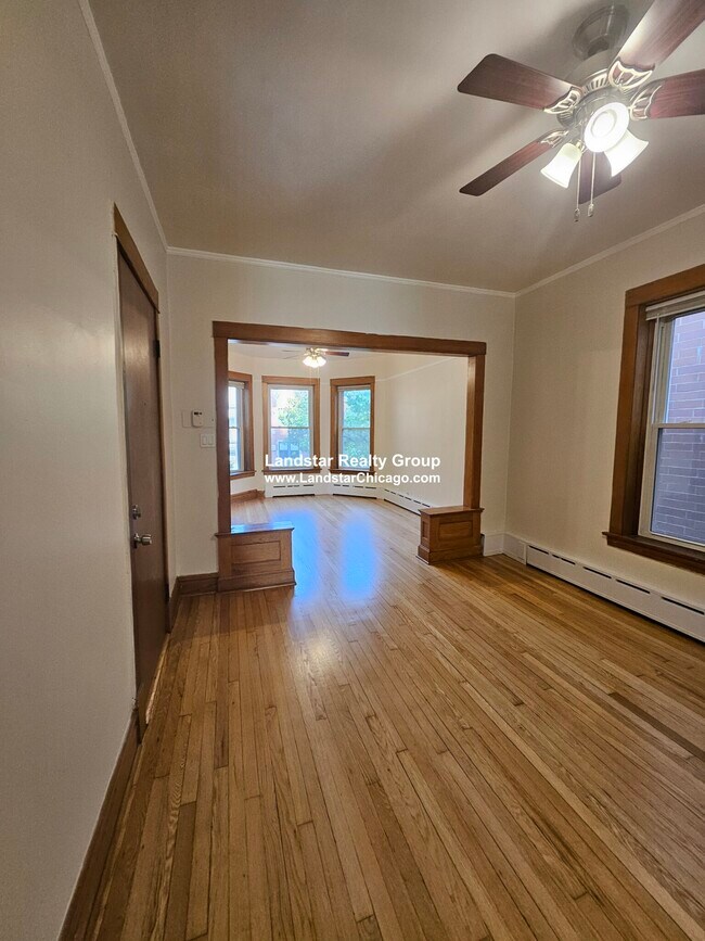 Foto del edificio - 4828 N Damen Ave