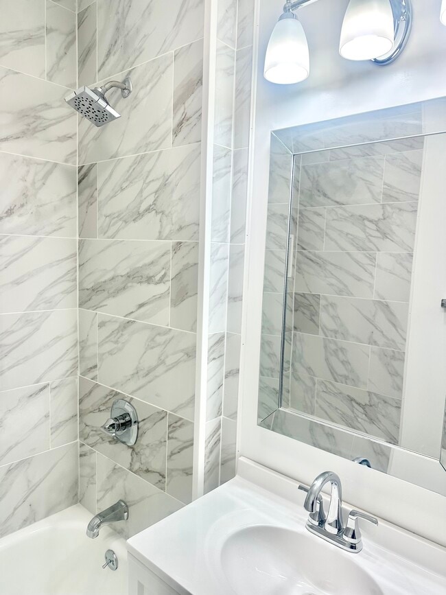 Building Photo - 69 Tremont Ave