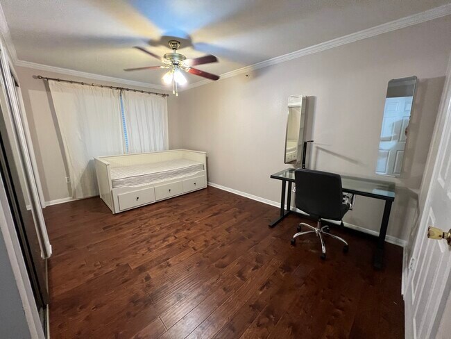 Foto del edificio - 501 W 26th St