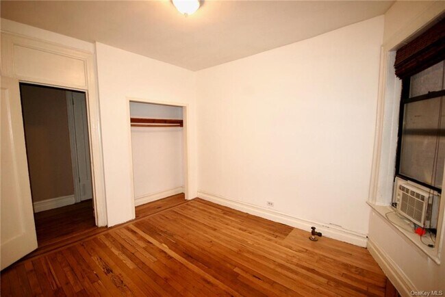 Building Photo - 510 W 123rd St