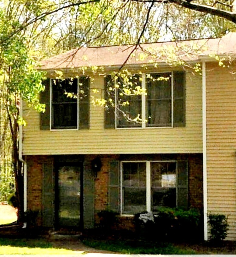 7730 Sandra Ln, Raleigh, NC 27615 Townhome Rentals in Raleigh NC