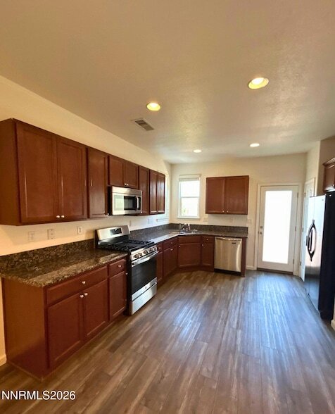 Building Photo - 5900 Promontory Dr