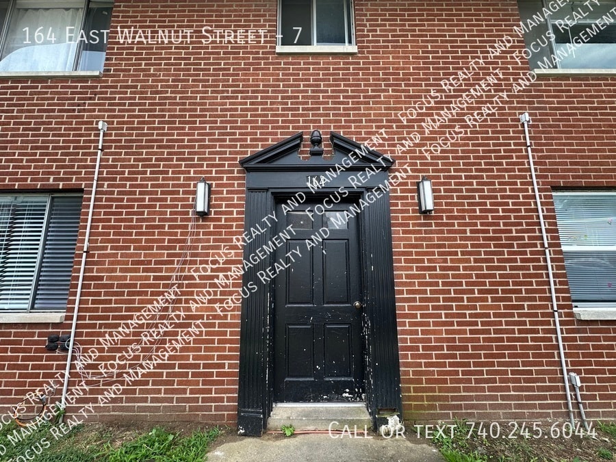 Primary Photo - 164 E Walnut St