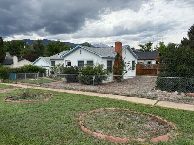 Building Photo - Perfect Old Colorado City 2 Bedroom