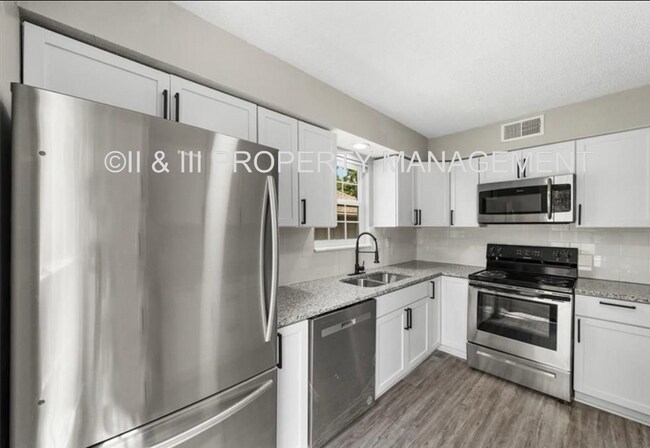 Foto del edificio - 9406 W 83rd St