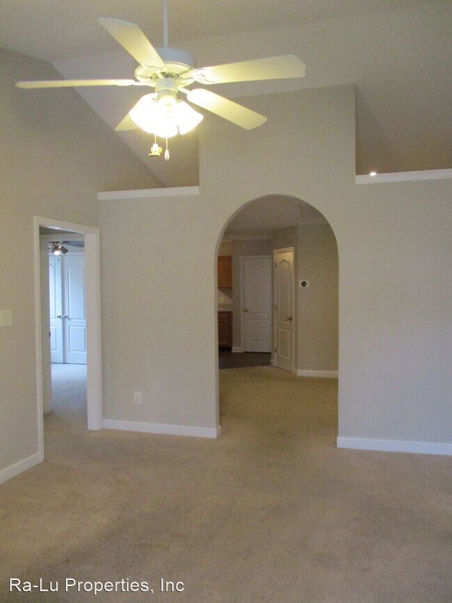 Foto del edificio - 3 br, 2 bath House - 587 Denny Dr