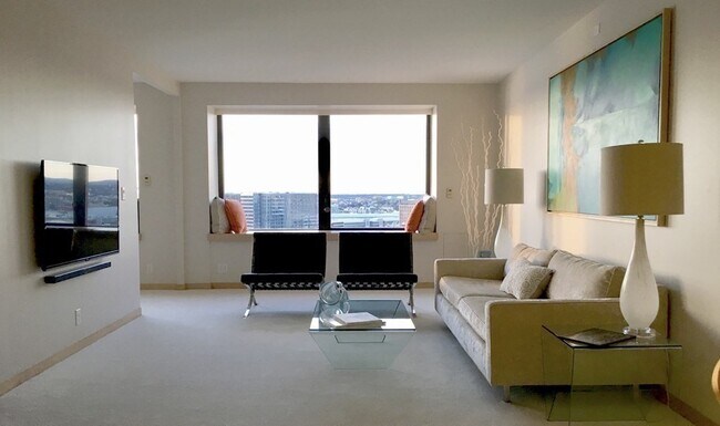 Foto del edificio - 85 E India Row