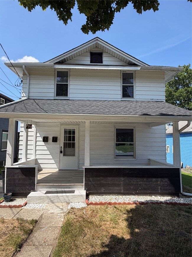 Building Photo - 207 Prospect St