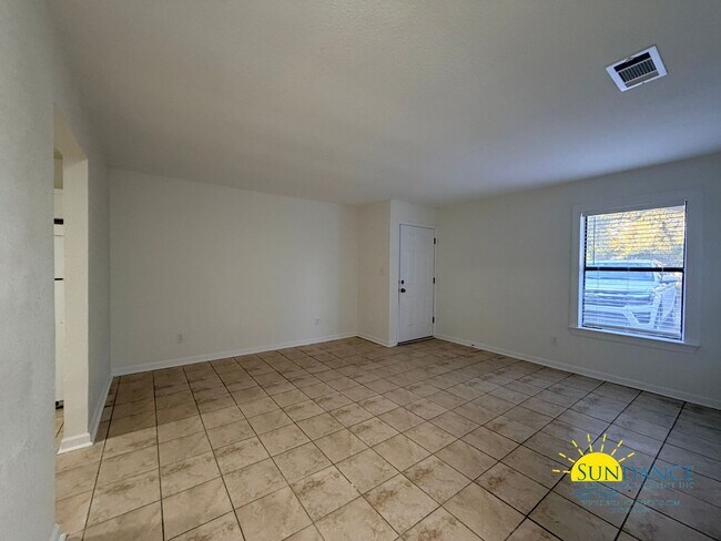 Foto del edificio - Charming 2 Bedroom Unit in Milton Heights!