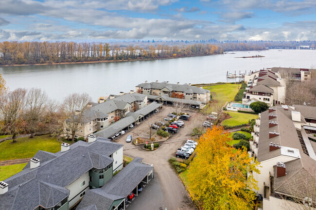 Aerial Photo - Rivers Edge Condominiums