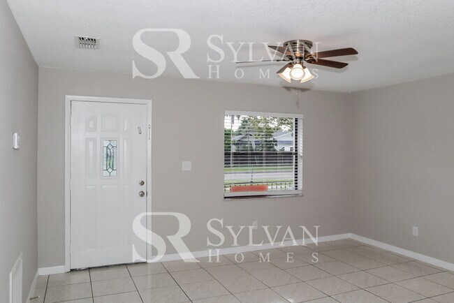 Foto del edificio - Enjoy living the good life in this 4 bedro...