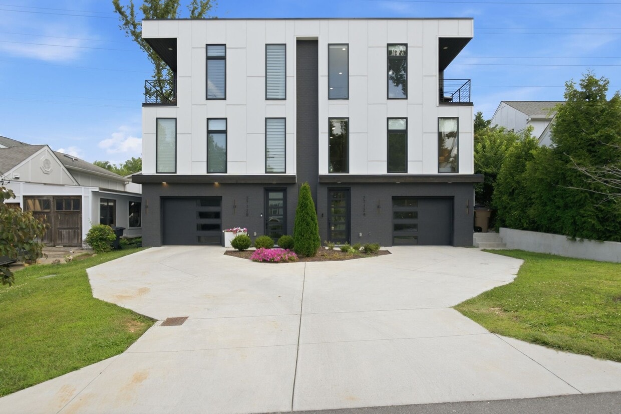 Photo - 2712 Sharondale Ct (Nashville, TN)