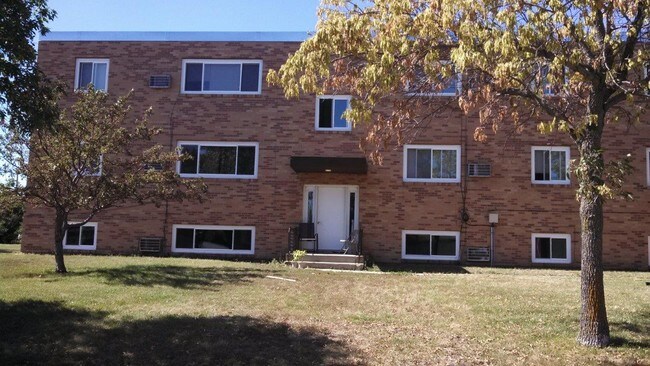 Building Photo - 910 Maple St