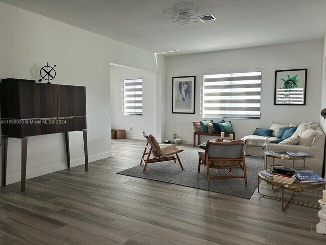 Foto del edificio - 10800 Passage Way