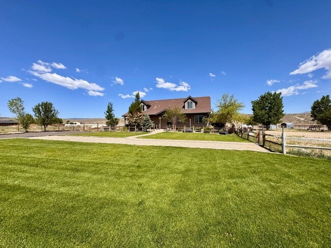 Building Photo - Home For Rent on 5 acres in Minden