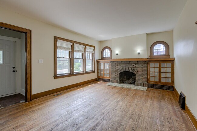 Foto del edificio - 2347 S 33rd St