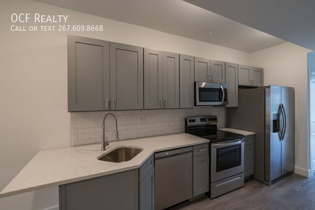 Building Photo - 1711 Snyder Ave
