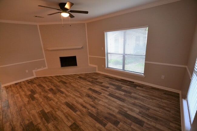 Building Photo - 5157 Cumberland Cove Dr