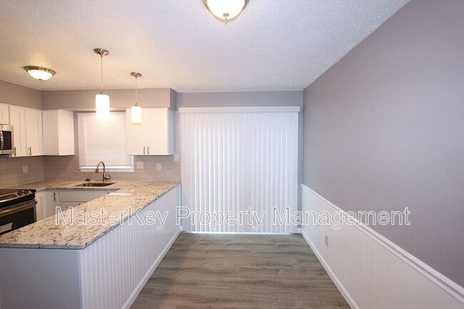 Building Photo - 1242 Donaldson Ct