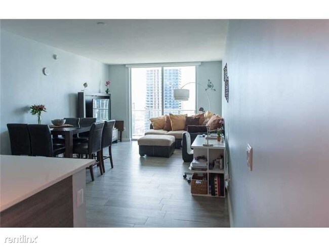 Building Photo - 1100 N Miami Ave