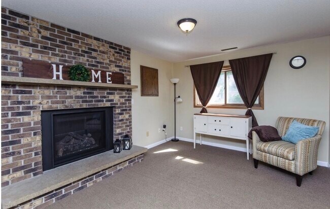 Foto del edificio - 3401 9th Ave NW