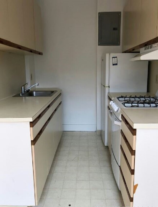 Primary Photo - 3 Langdon St