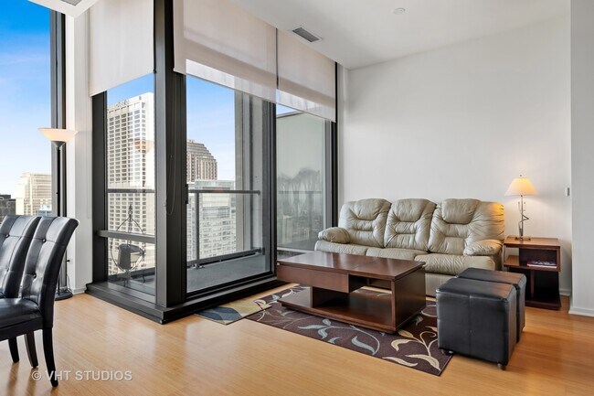 Foto del edificio - 65 E Monroe St