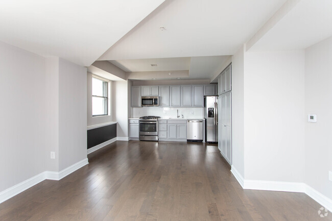 1BR, 1BA - 960 SF - Tower No. 96 - LeVeque