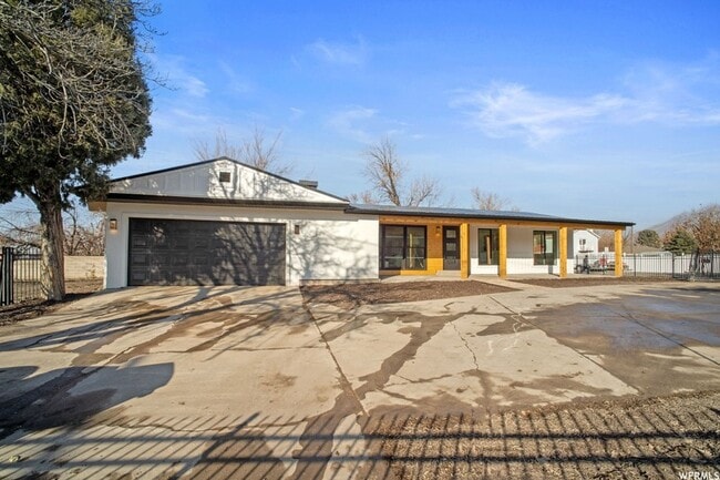 Photo - 5590 S Edgewood Cir (Salt Lake City, UT) Apartment