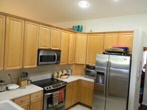 Building Photo - 2721 W Abiaca Cir