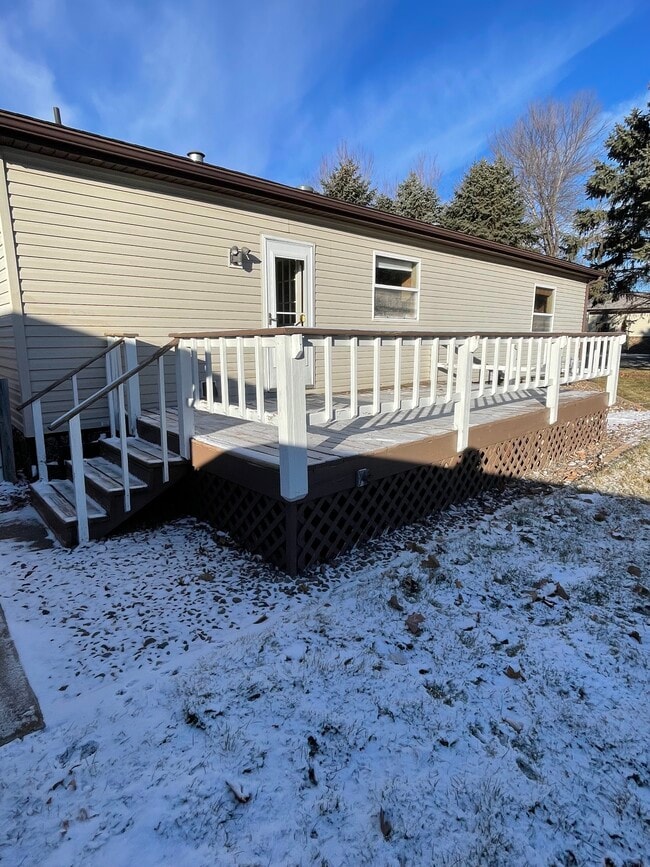 130 Poplar Ave, Lowry, MN 56349 House Rental in Lowry, MN