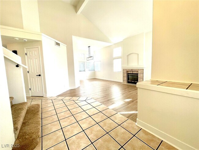 Foto del edificio - 1326 Pine Terrace Ct